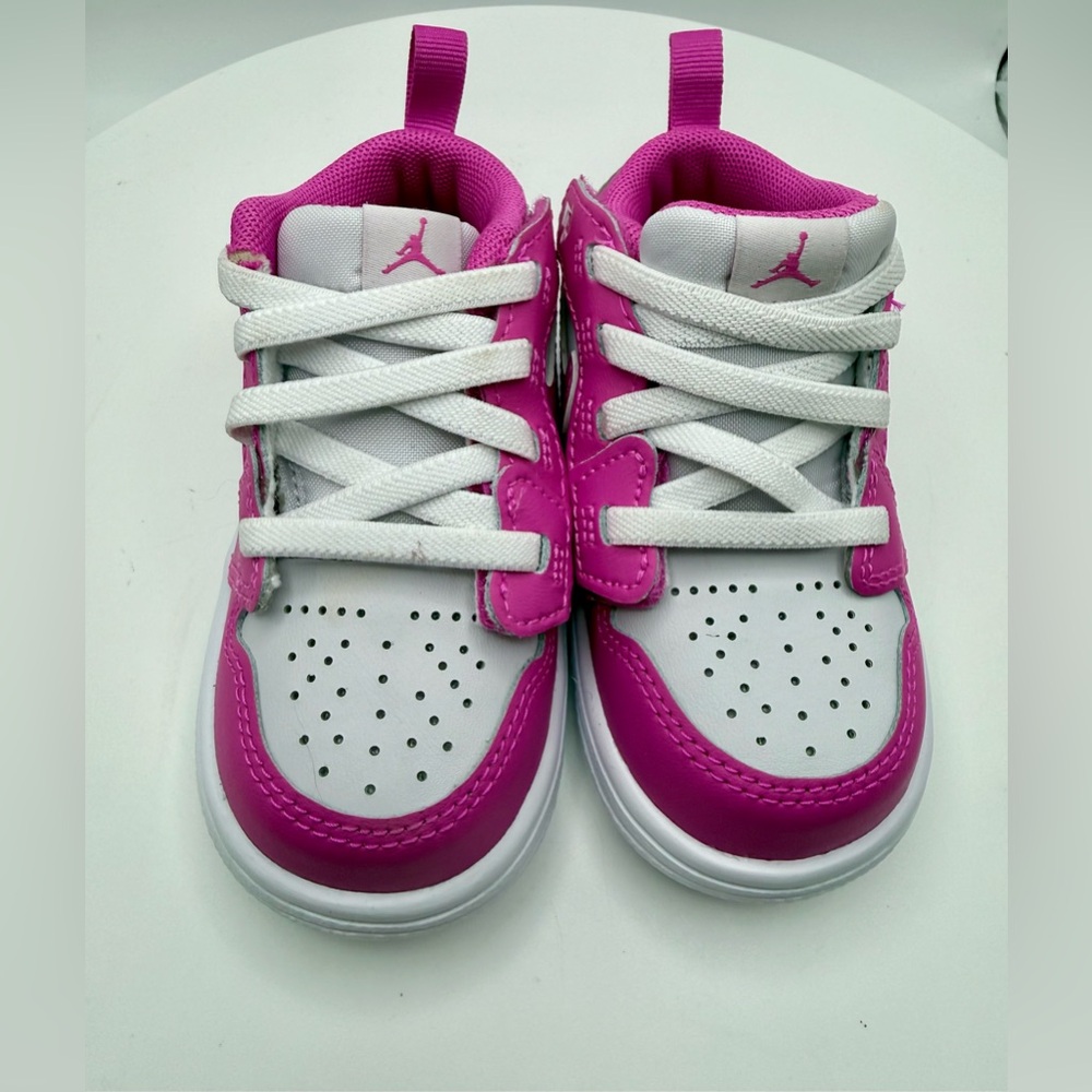 Nike Air Jordan 1 Low Toddler Sneakers Pink White | Size 5C | FN7398-600 - Picture 2 of 7